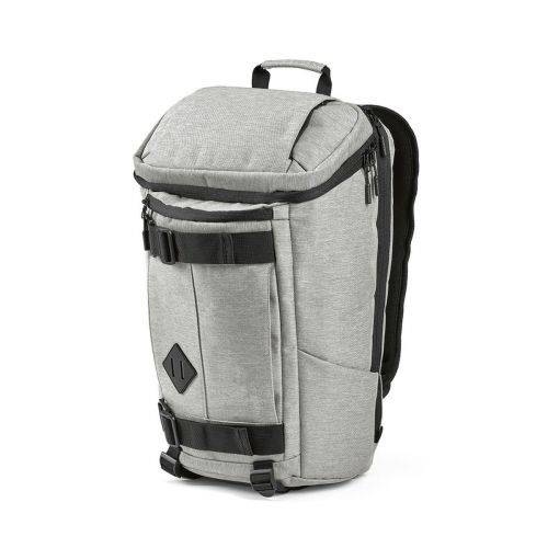 PASO - Zaino 20L in rPET. Loops inferiori. Per laptop 17