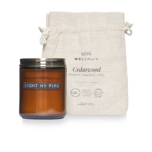 WELLMARK -Vela perfumada mediana de madera de cedro ""