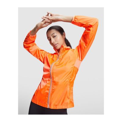 BEND - Chaqueta cortavientos en tejido técnico ligero