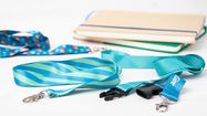 Lanyards con soporte para móvil personalizados